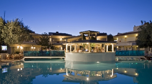 lydia-maris-resort-spa-pool